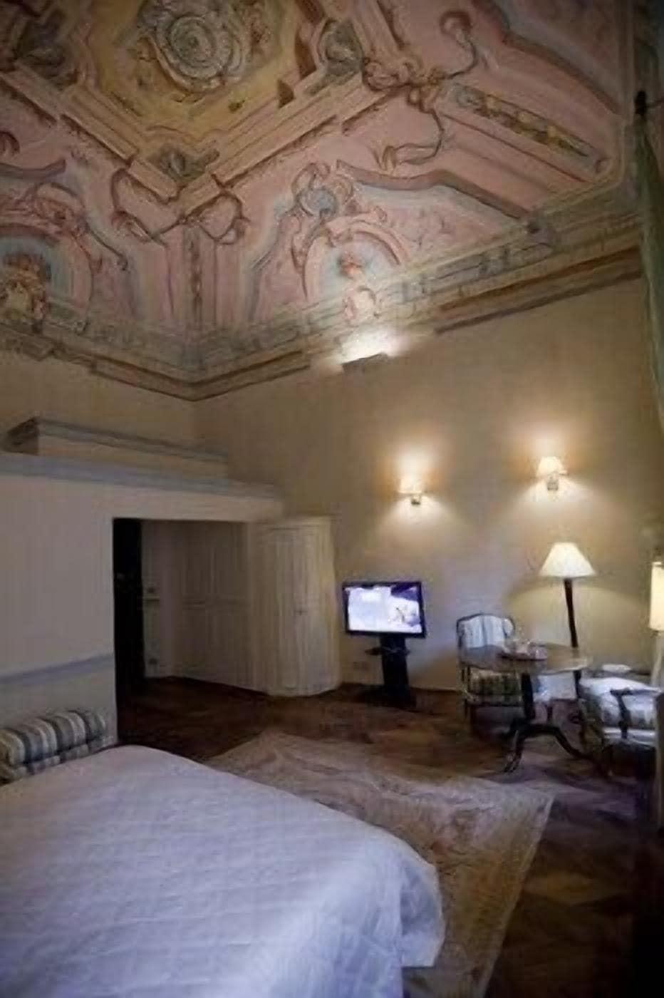 Palazzo Carletti Bed & Breakfast Montepulciano Exterior photo